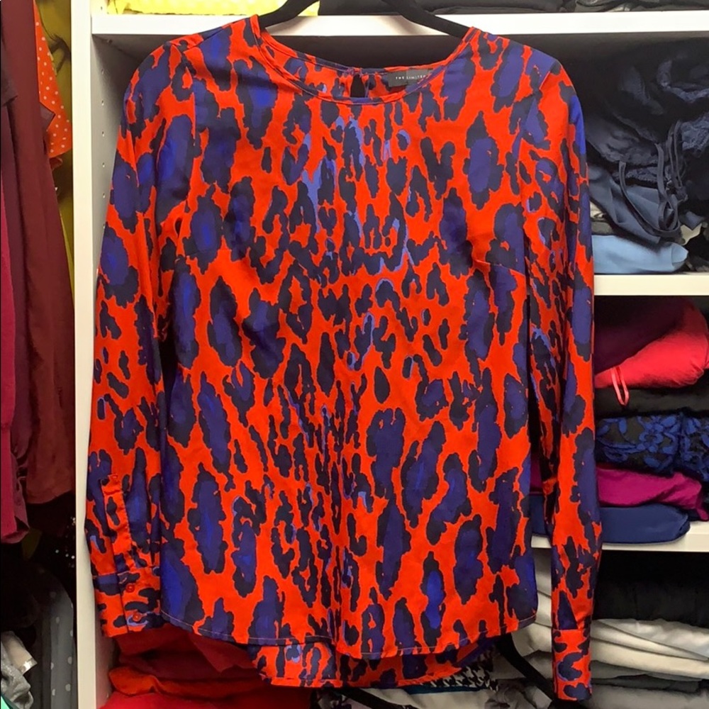 The limited top blouse xs leopard animal red blue